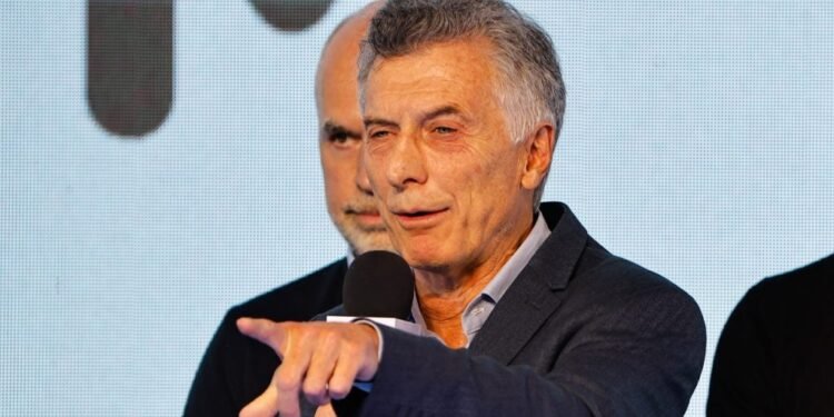 Estrategias Futuras de Mauricio Macri: Movimiento en el Círculo Rojo y Clamor por una Candidatura