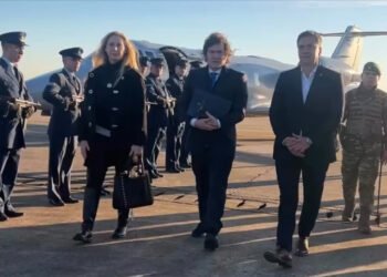 Karina Milei recibe al gobernador de Chaco, Leandro Zdero, en un encuentro clave