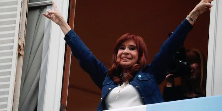 La Justicia ordena la ejecución de los bienes de Cristina Kirchner y otros condenados en el caso Vialidad