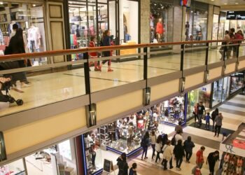 Inédito: más de 60 centros comerciales lanzan un evento de grandes descuentos ante la caída de ventas