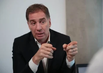 Tensiones Internas en el PRO: Resistencia del Macrismo a la Candidatura de Diego Santilli en Buenos Aires