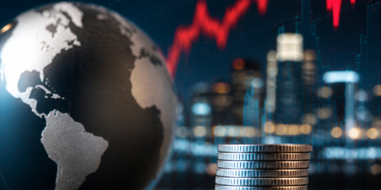 Expertos advierten sobre récord de deuda y el posible aumento de tasas en mercados globales