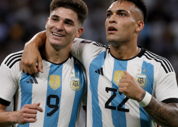 Argentina se prepara para el Mundial 2026: estadísticas que respaldan al campeón y la competencia entre Julián y Lautaro