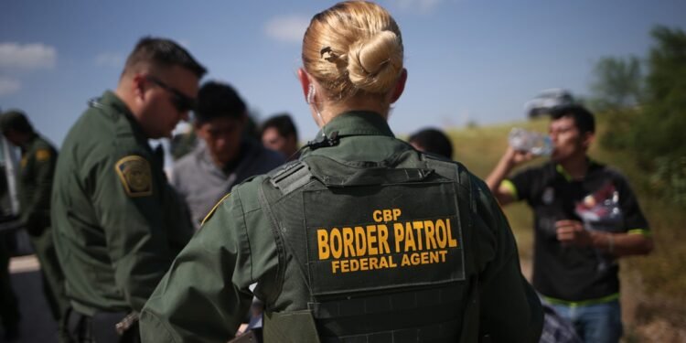 Controles migratorios: Estados Unidos anula visas y prohíbe ingreso por errores comunes