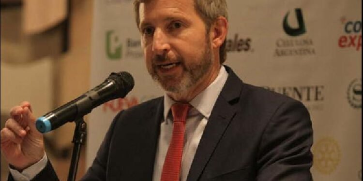 Frigerio: “El kirchnerismo financiaba viviendas para la clase media-alta”