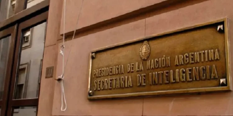 El Gobierno incrementa el gasto horas antes del partido contra Inglaterra y reduce fondos a empresas públicas