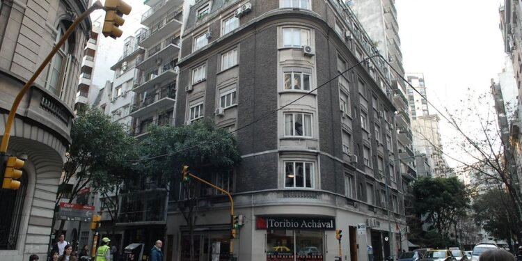 El dúplex de Recoleta, vinculado a Cristina Kirchner, vuelve al mercado