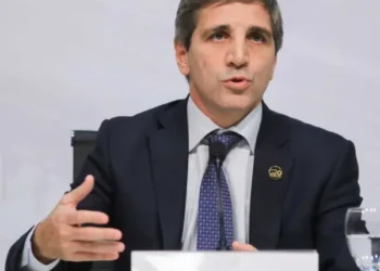 Se consolida un nuevo apoyo financiero para Caputo