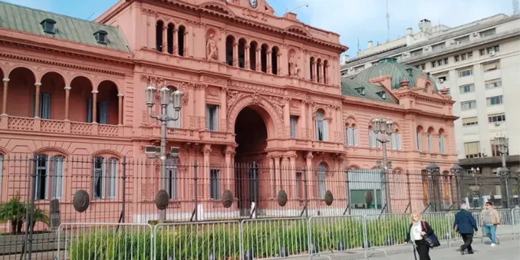 Javier Milei regresa a la Casa Rosada para presidir una nueva reunión de Gabinete