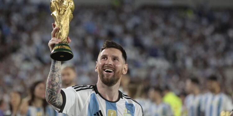 Alejandro Garnacho: de la promesa disputada entre España y Argentina a su difícil presente en el Aston Villa